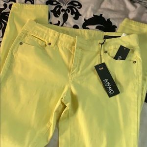 2/$12 NWT Buffalo Yellow Mid Skinny Jeans Size 28